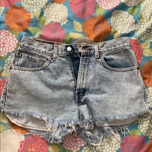 Urban Outfitters Levi’s cutoffs